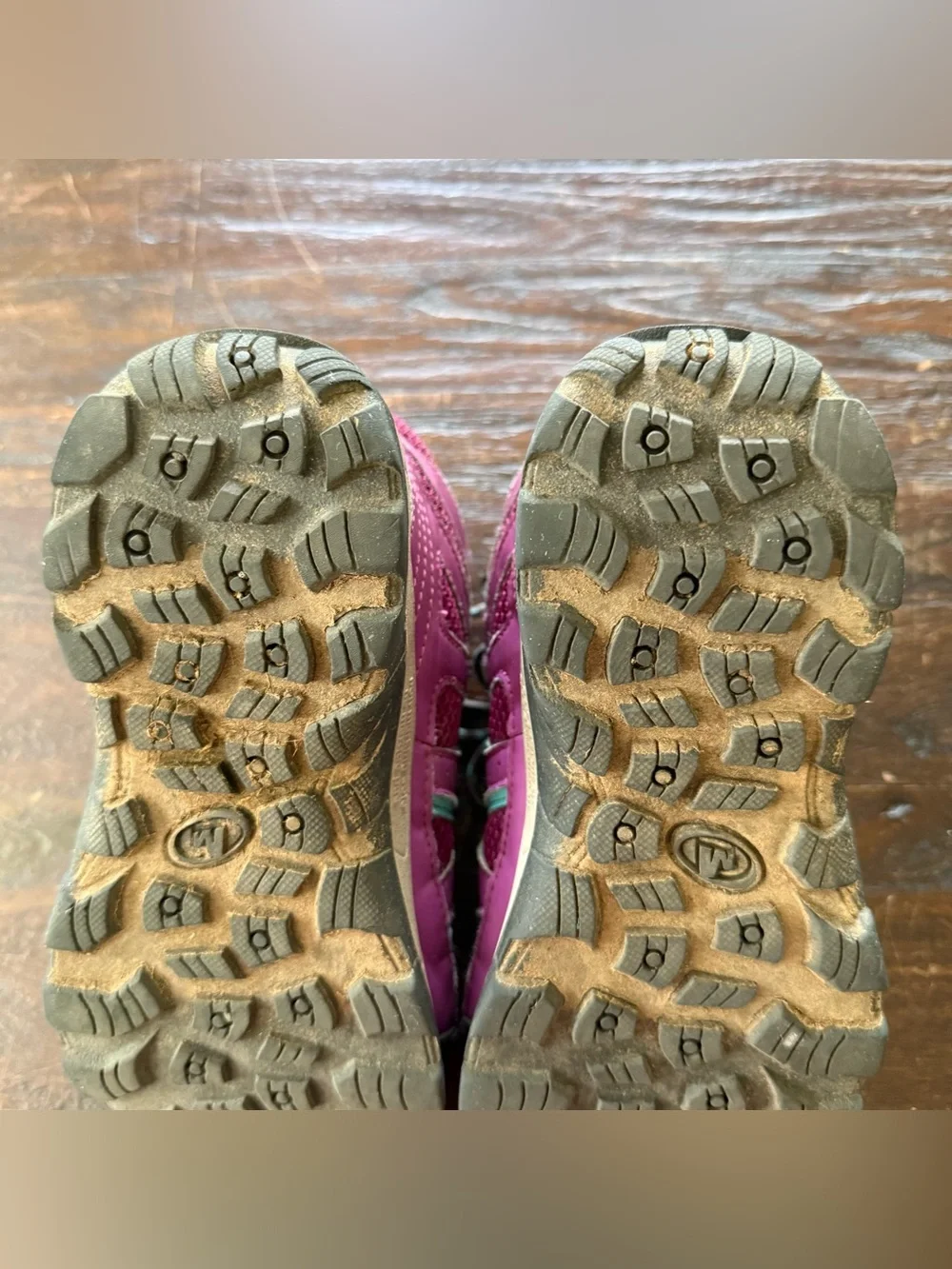 Merrell Oakcreek Mid Big Kid Size 2 'Paloma Berry' Waterproof Hiking Boots